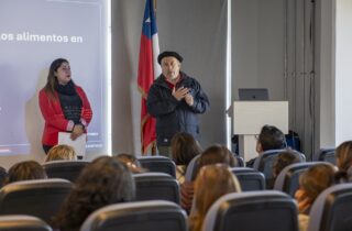 MEDIO CENTENAR DE JEFAS DE HOGAR PARTICIPARON DE SEMINARIO SOBRE MANIPULACIÓN HIGIÉNICA DE LOS ALIMENTOS