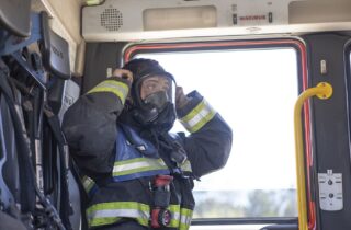 LLAMAN A ADOPTAR MEDIDAS DE PREVENCIÓN POR EXPOSICIÓN AL HUMO EN ZONAS CERCANAS A INCENDIOS FORESTALES